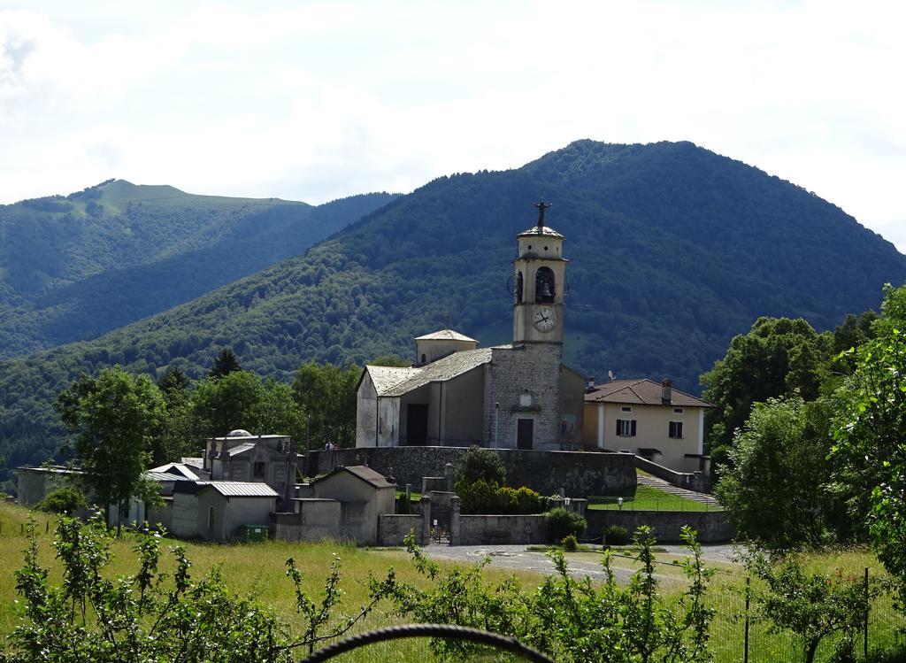 Villa San Giorgio Pellio Superiore Esterno foto